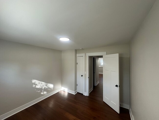 Photo - 4220-26 Wilson Unit 4226 Wilson