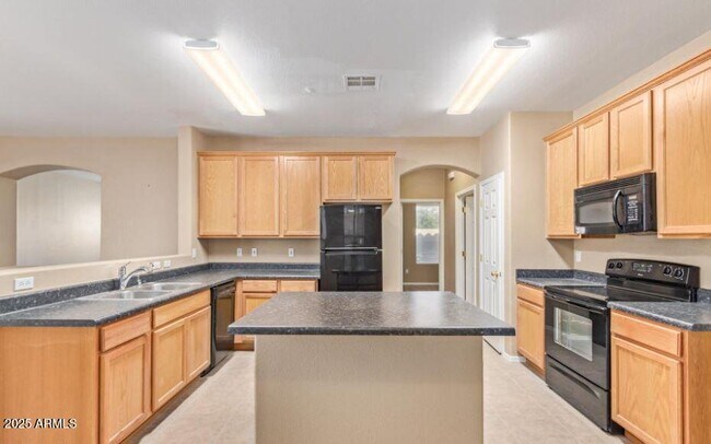 Photo - 45954 W Kristina Way