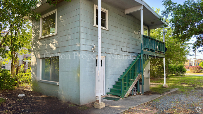 Building Photo - 3802 Peachtree Ave Unit A Rental