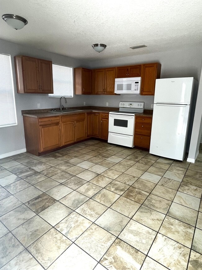 Photo - 63 N Whitney St