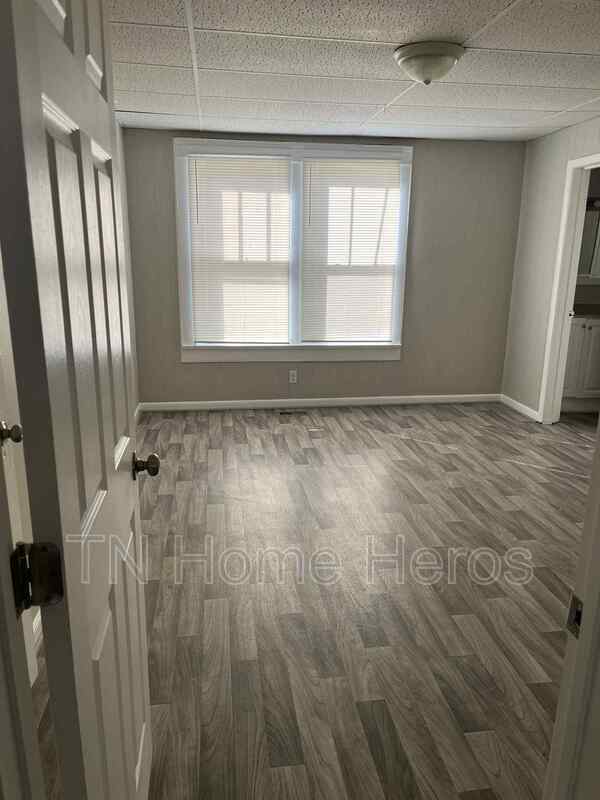 Photo - 505 E Morelia Ave