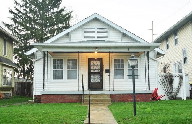 Building Photo - 4905 Broadway St