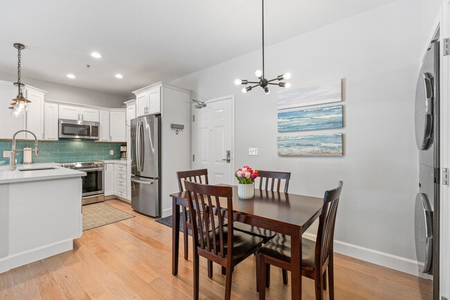 1501 Front St Unit 235