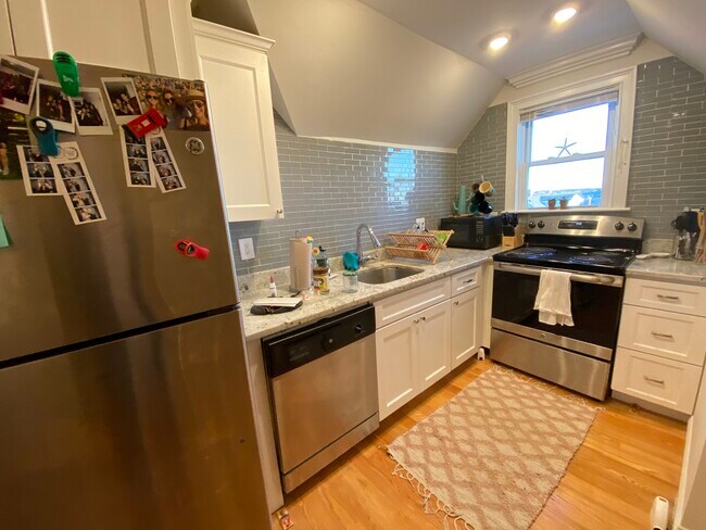 Photo - 67 Temple St Unidad 3