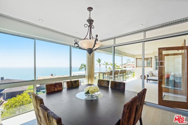18101 W Coastline Dr