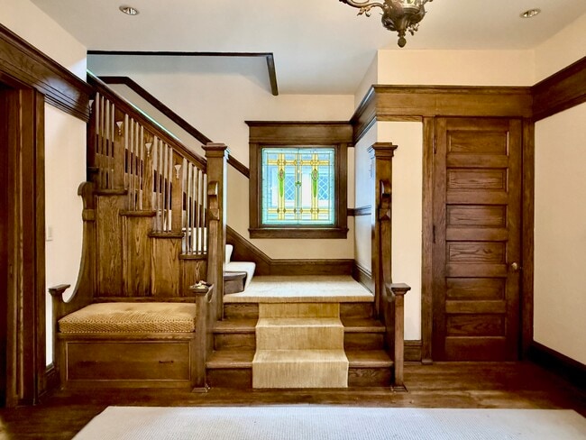 Photo - 2723-25-25A N Downer Unit 2725 Upper