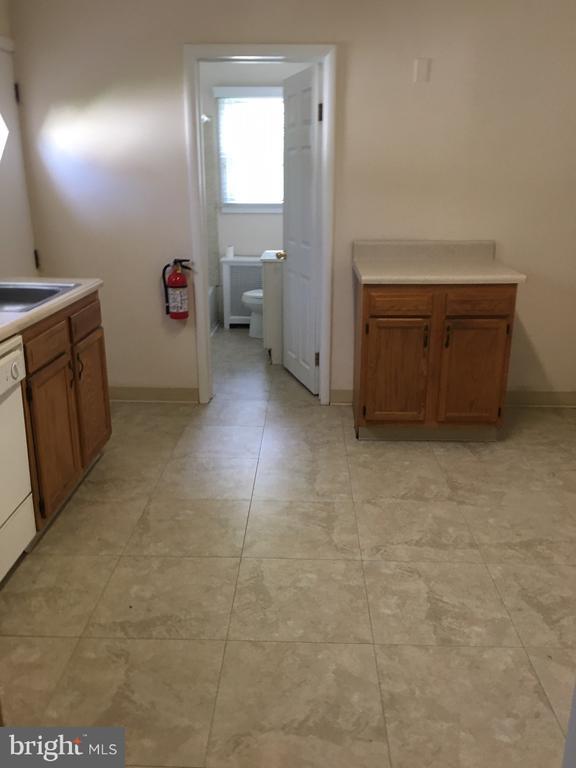 Photo - 1917 W High St