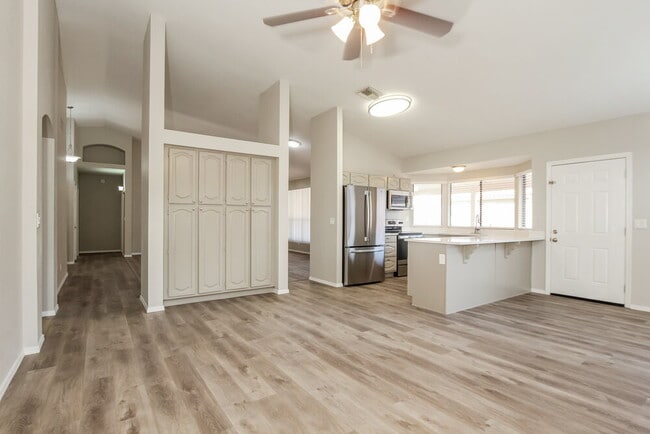 Photo - 11205 W Sunflower Pl