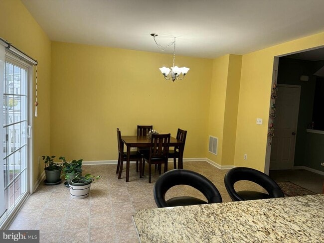 Photo - 406 Jacobsen Drive