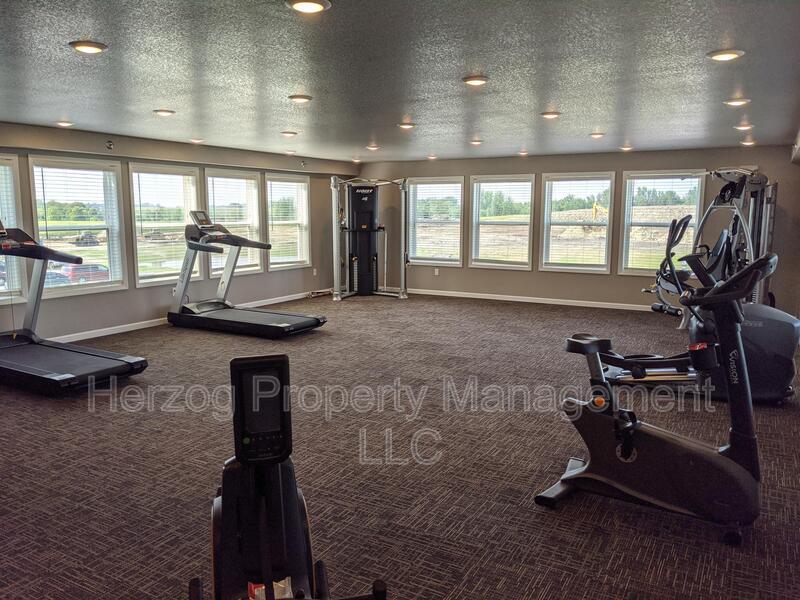 Photo - 2575 N Cedar Ave Unit Apt 316