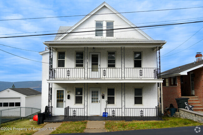 Building Photo - 317 Oak St Rental