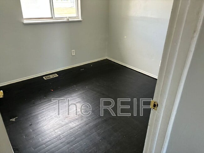 Photo - 6203 Hilton Ln