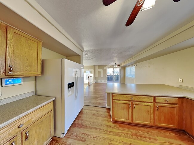 Photo - 4096 Netherland St