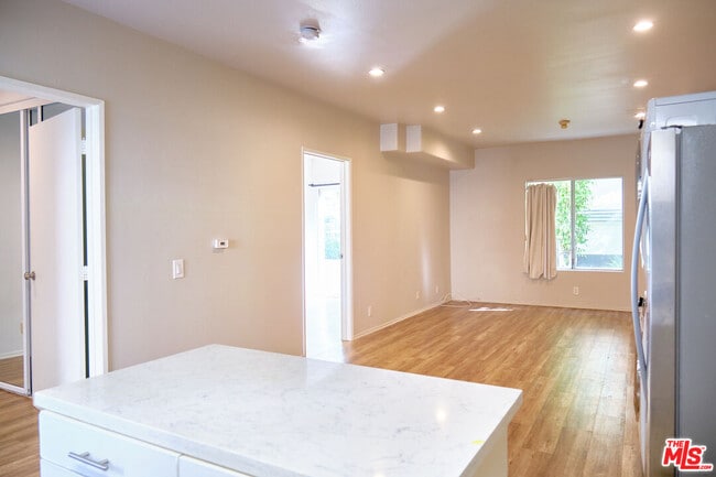 Photo - 1242 9th Ct Unidad 2A