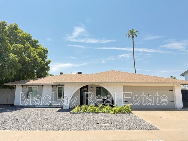 Building Photo - 1363 W Los Lagos Vista