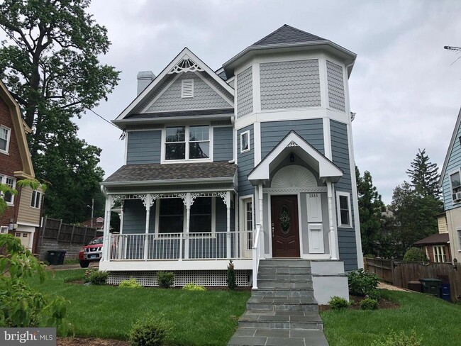 Photo - 3605 Quesada St NW House