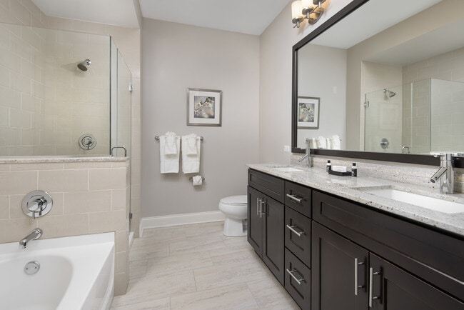 Photo - 71 W Hubbard St Unidad ID1032147P