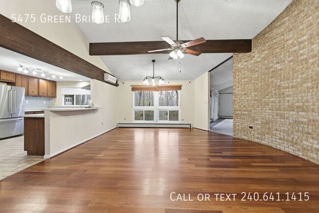 Photo - 5475 Green Bridge Rd