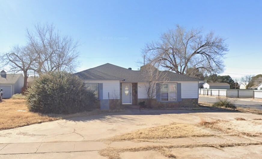 Photo - 602 E Tate St