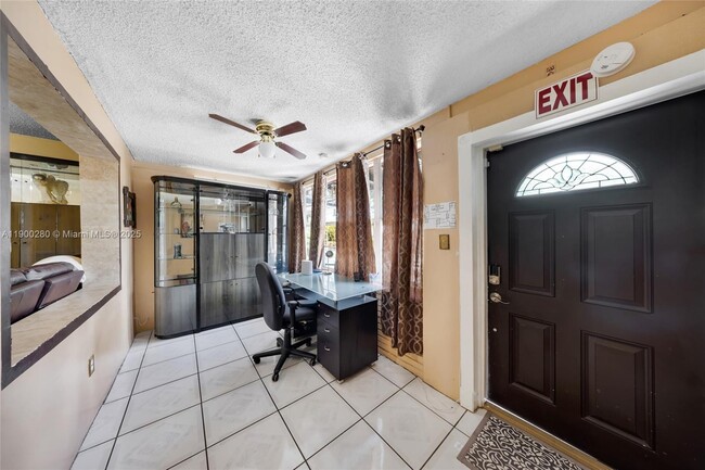 Photo - 526 S 28th Ave