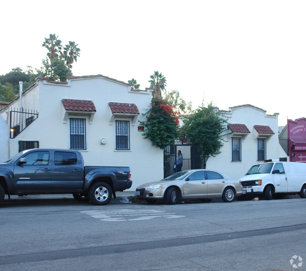 Photo - 1408-1412 Micheltorena St