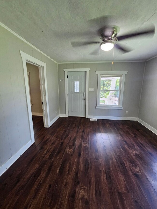 Photo - 2 bedroom | 1 Bathroom Home | Pets Welcome!