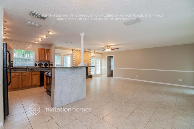 Photo - 1007 Ell Way