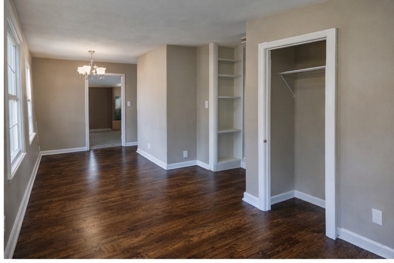 Photo - 105 Marlborough St