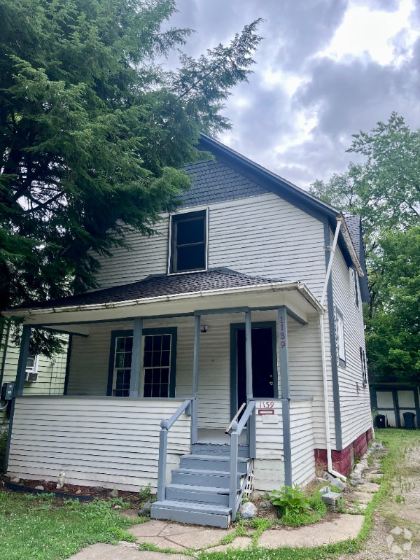 Building Photo - 1139 March St Rental