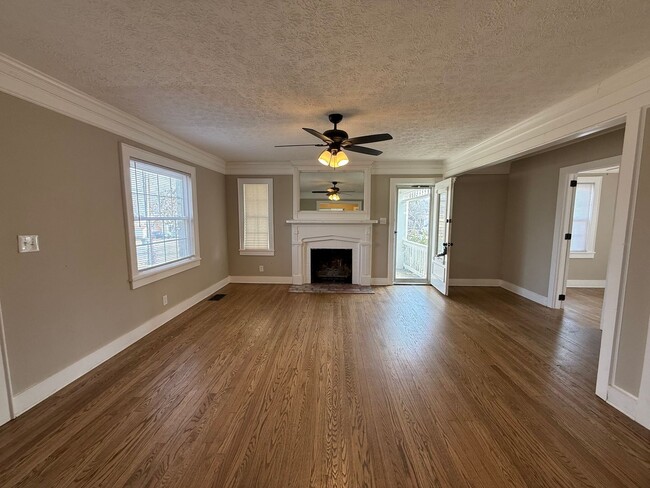 Photo - 287 E Eastland St