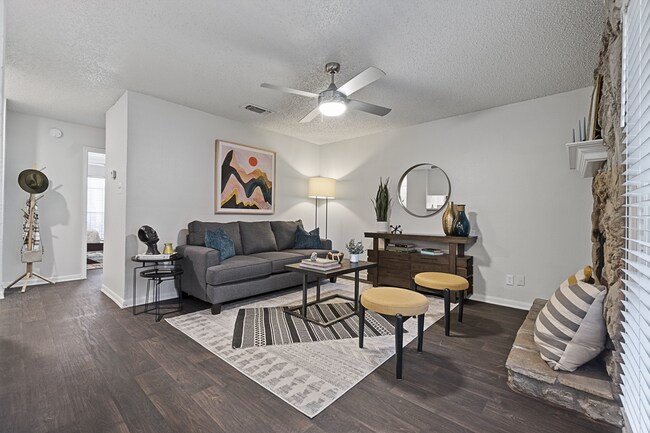 Photo - Woodhill Apartments