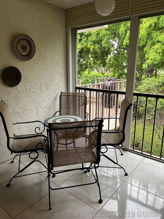14888 Wedgefield Dr Unit 207