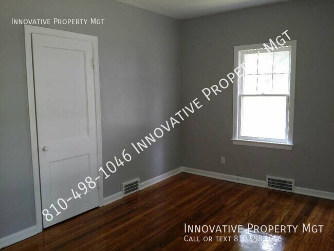 Photo - 702 Thomson St Unit 4