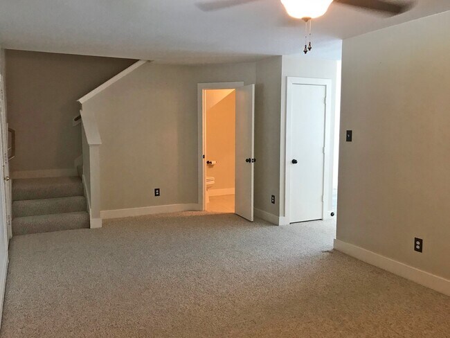 Photo - 26885 Kings Park Hollow Dr