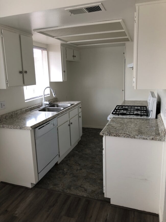 Cocina - 1707 Keeler St Unidad C