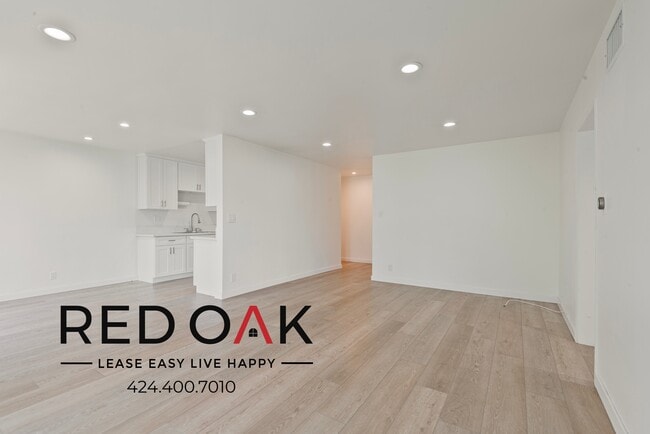 Photo - 1489 S Canfield Ave Unit 204