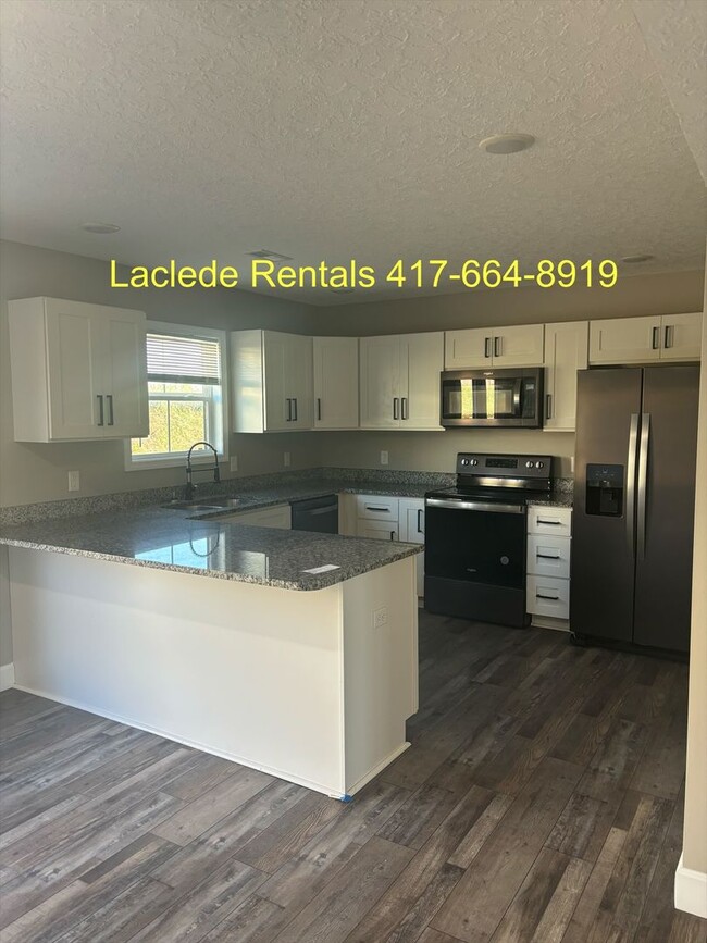 Photo - 3 BEDROOM 2.5 BATHROOM TOWNHOUSE FOR RENT