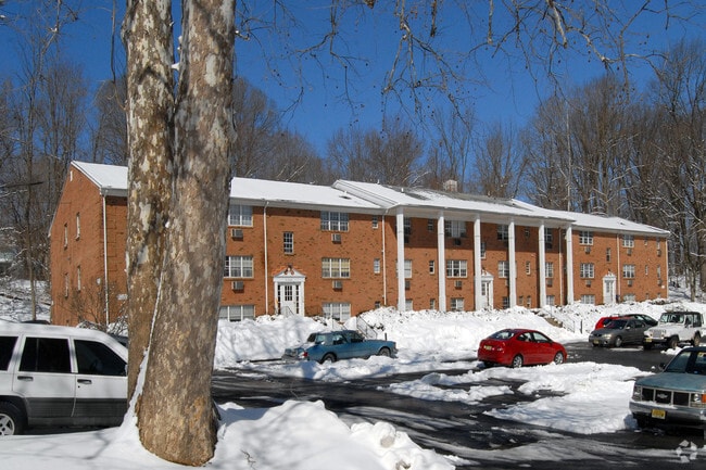 Valley View Apartments - Valley View Apartments