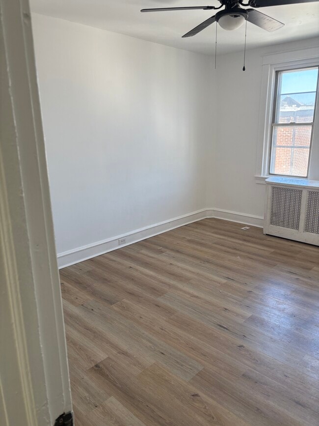 Photo - 2111 N Wanamaker St Unit 2