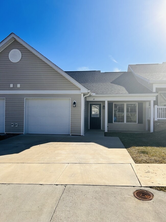 Building Photo - 21 Jackmia Way