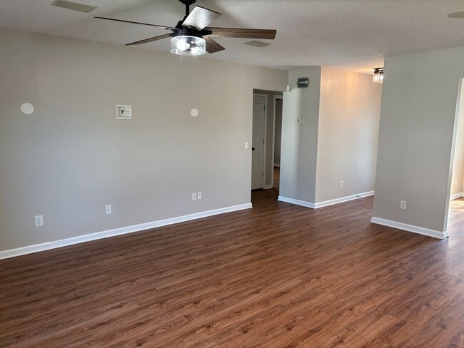 Photo - 116 Wax Myrtle Ct