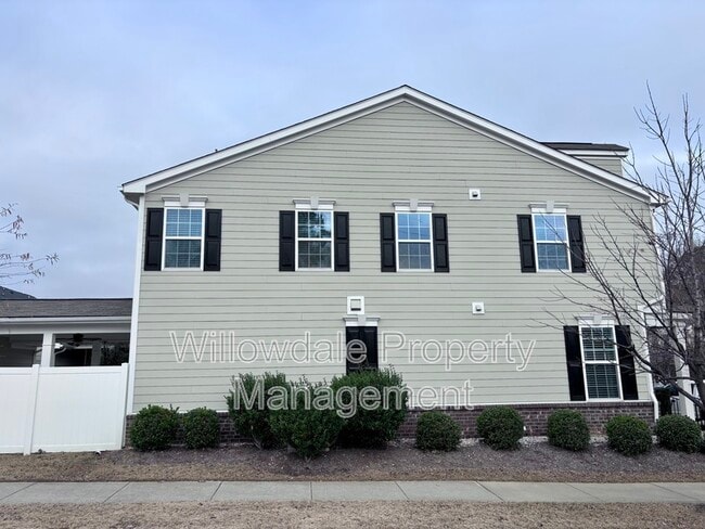 Photo - 136 Spring Pine Ln