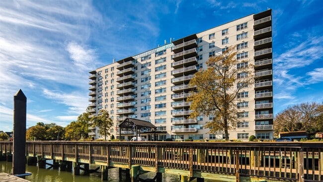 Building Photo - The Lafayette Apartments