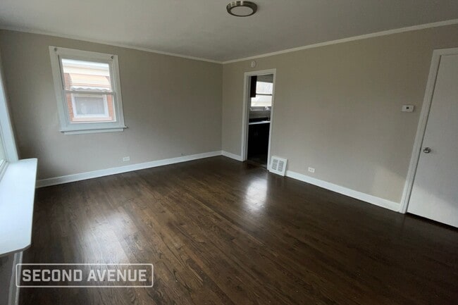 Photo - 10036 S Paxton Ave