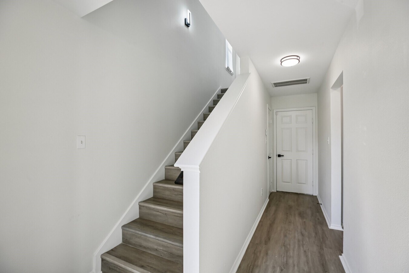 Photo - 1705 Stuart St