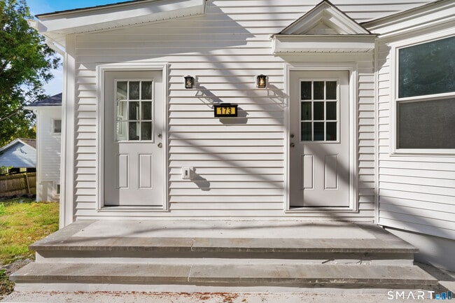 Photo - 173 Wellsville Ave Unit A