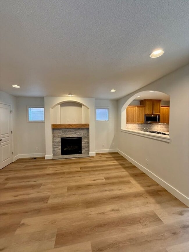 Photo - Beautifully renovated in NW Bend!  A/C!