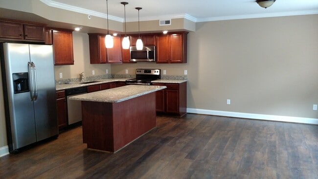 Photo - 104 Hollow Dr