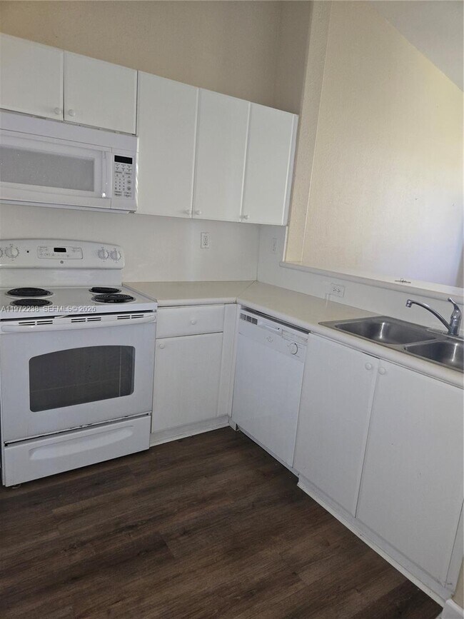 Photo - 1677 SE 27th Ct Unit 209