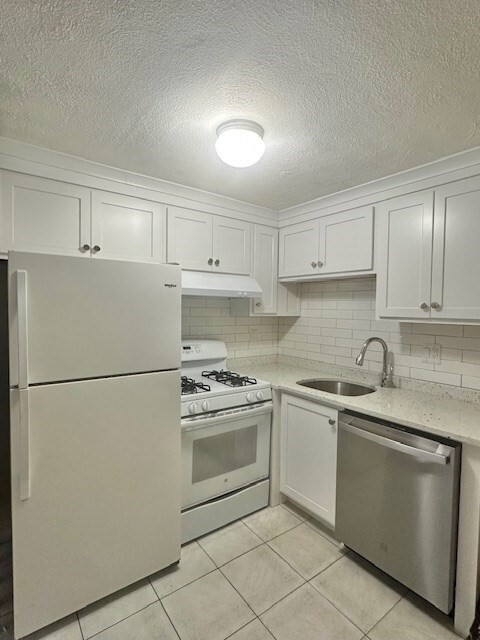Building Photo - 362 Centre St Unit 1